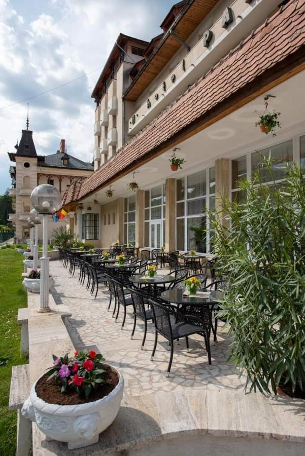 Hotel Parc Băile Govora 외부 사진